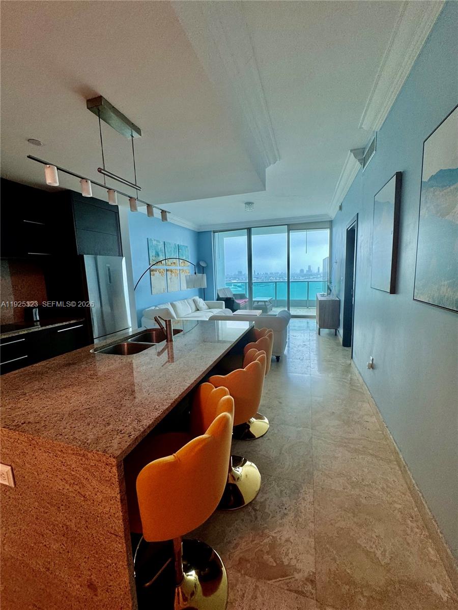 900 BISCAYNE BAY CONDO - Residential Lease