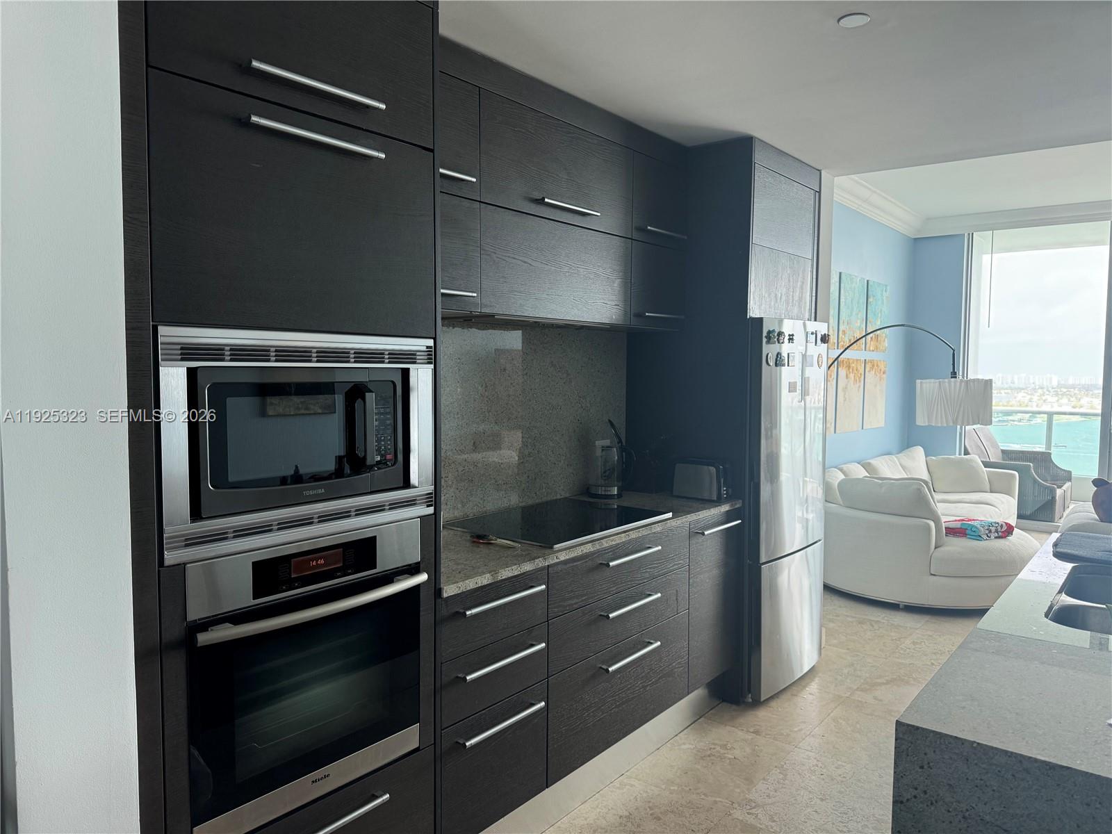 900 BISCAYNE BAY CONDO - Residential Lease