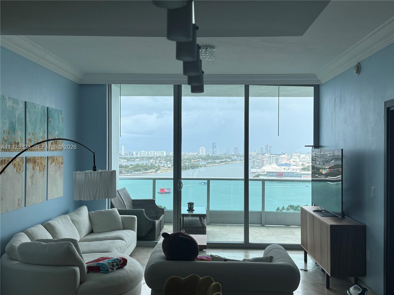 900 BISCAYNE BAY CONDO - Residential Lease