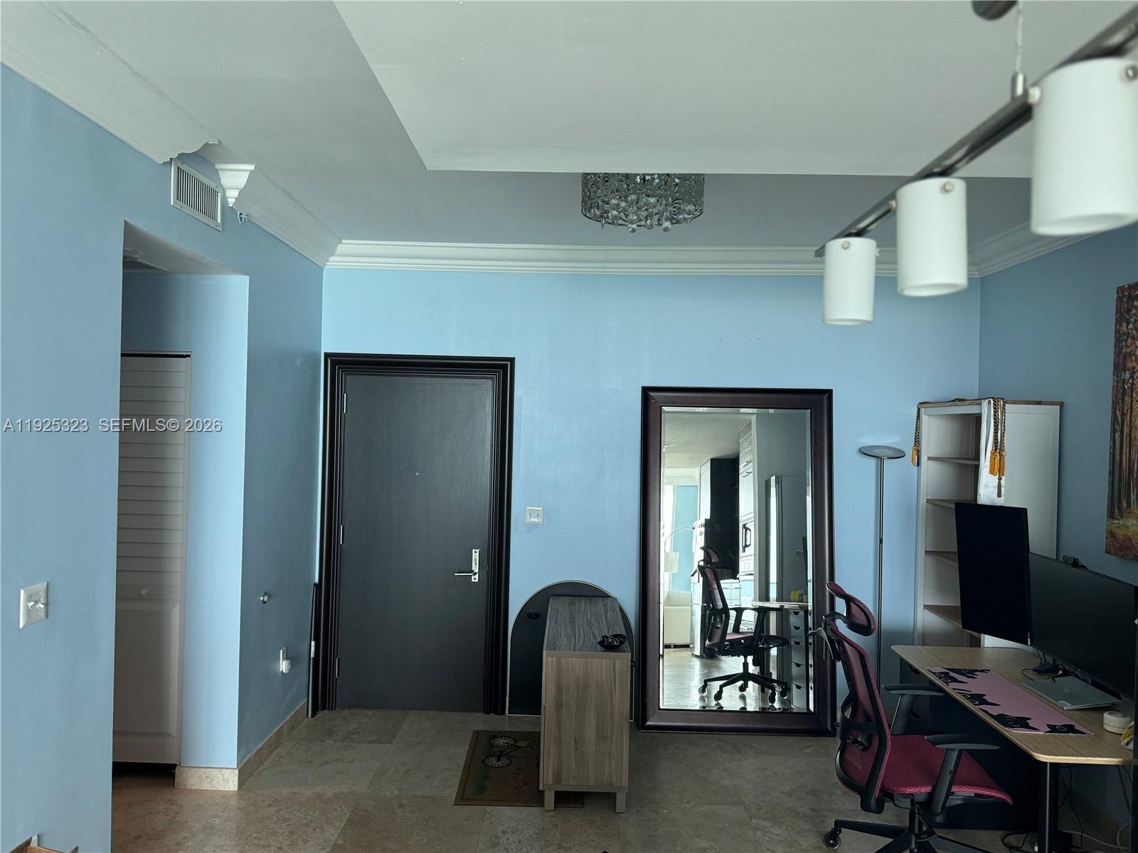 900 BISCAYNE BAY CONDO - Residential Lease