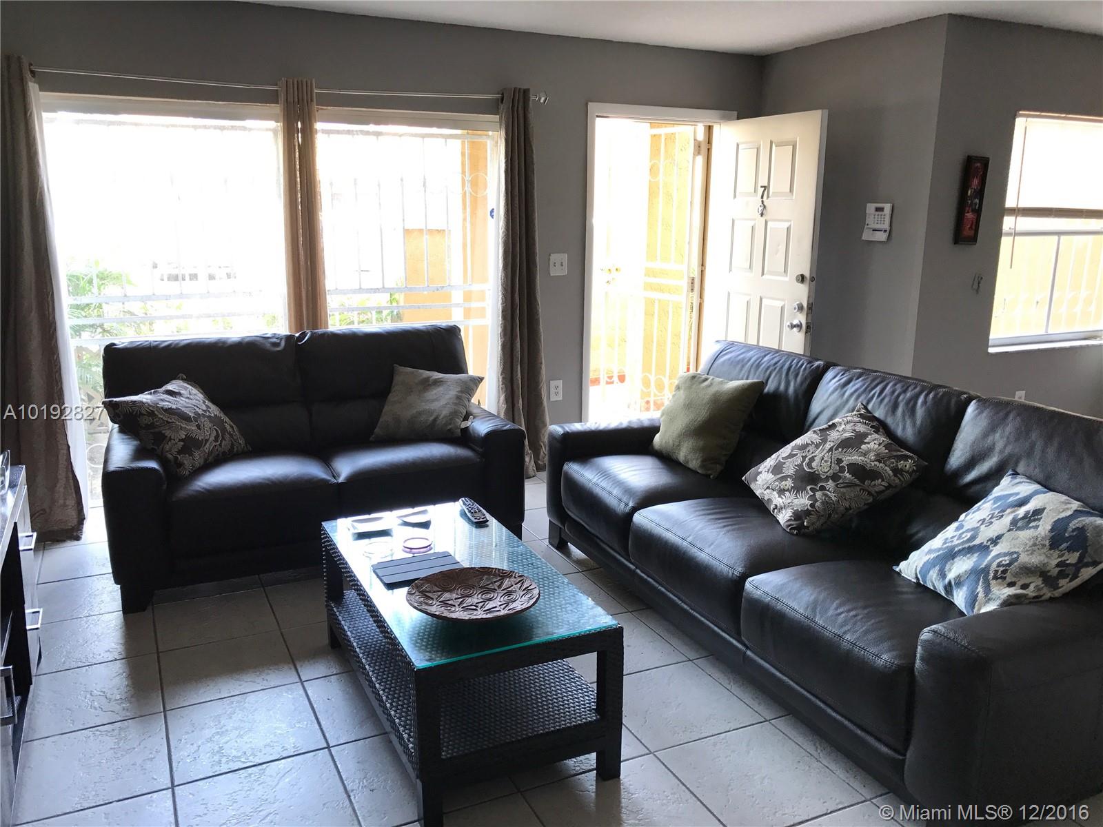 Gables II Twnhms Condo - Residential Lease