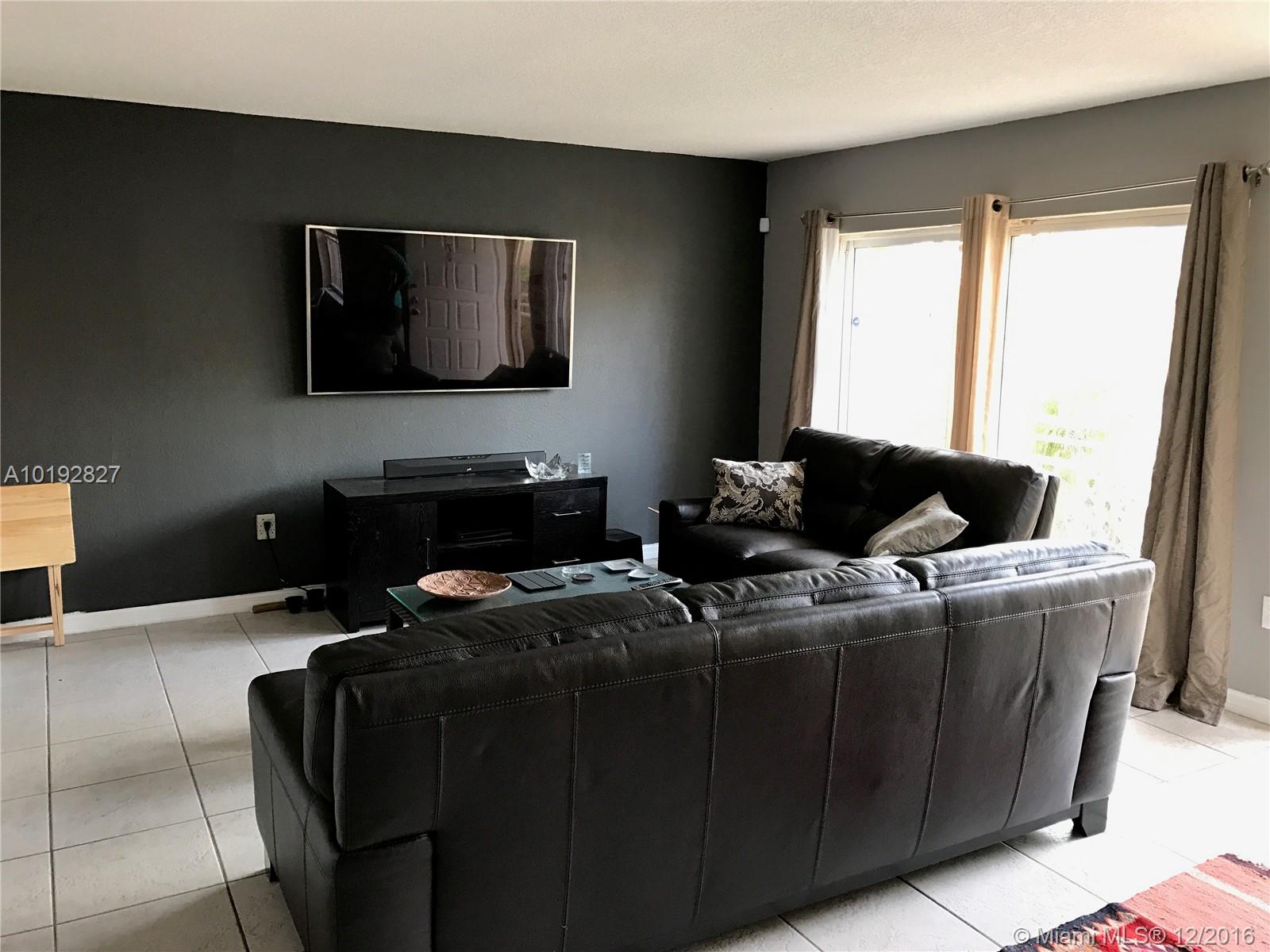 Gables II Twnhms Condo - Residential Lease