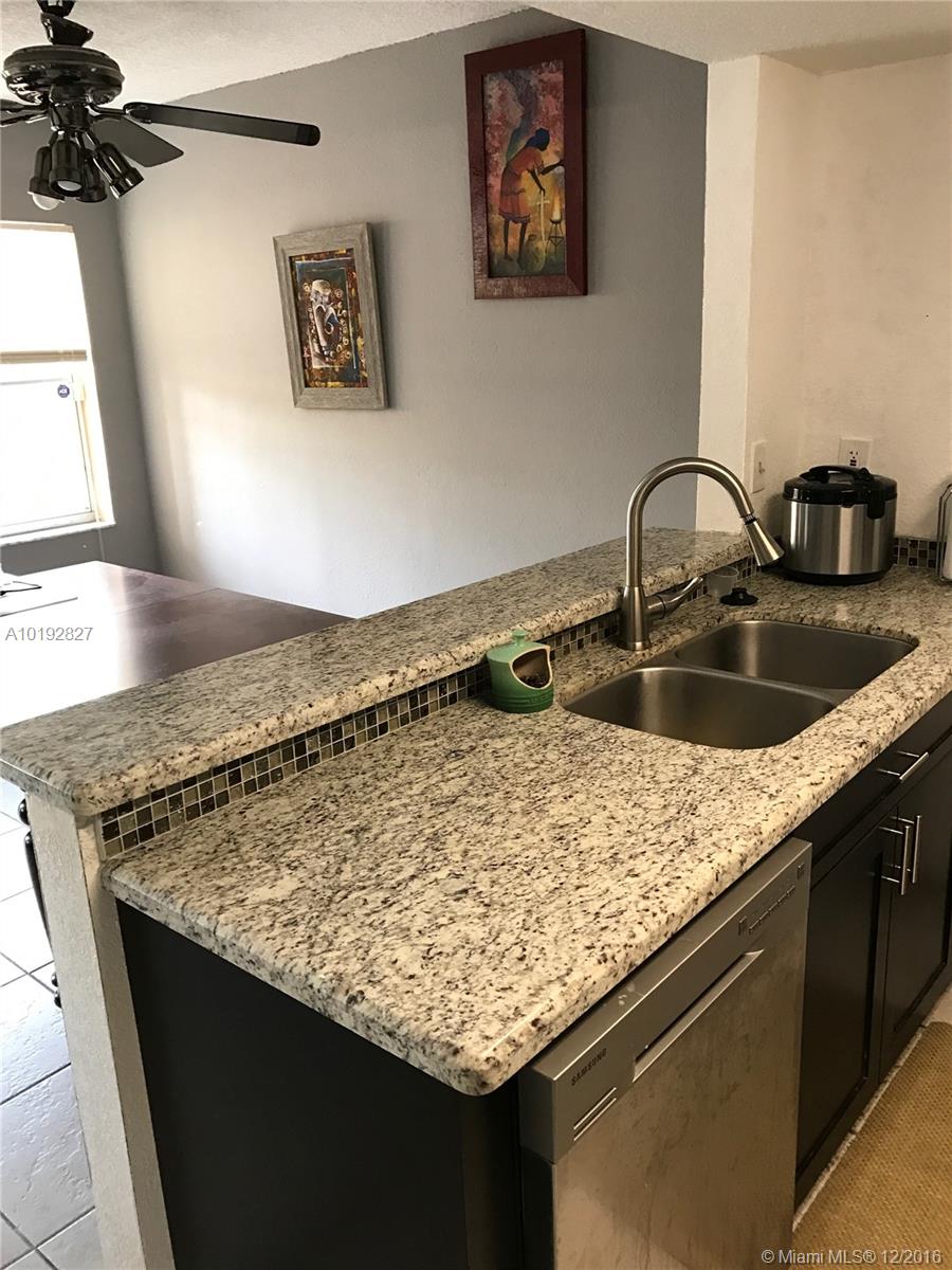 Gables II Twnhms Condo - Residential Lease