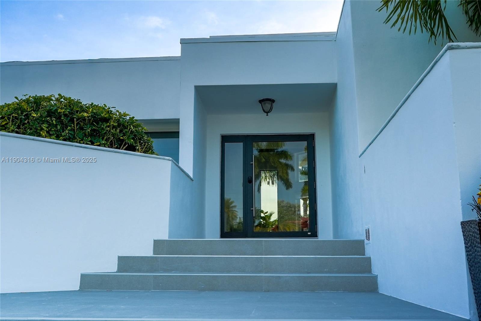 SWEETWATER ESTS SUB - Residential Lease