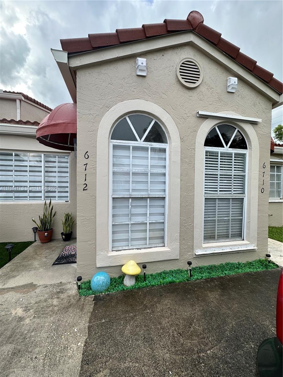FOUNTAIN PK VILLAGE HOMES - Residential Lease