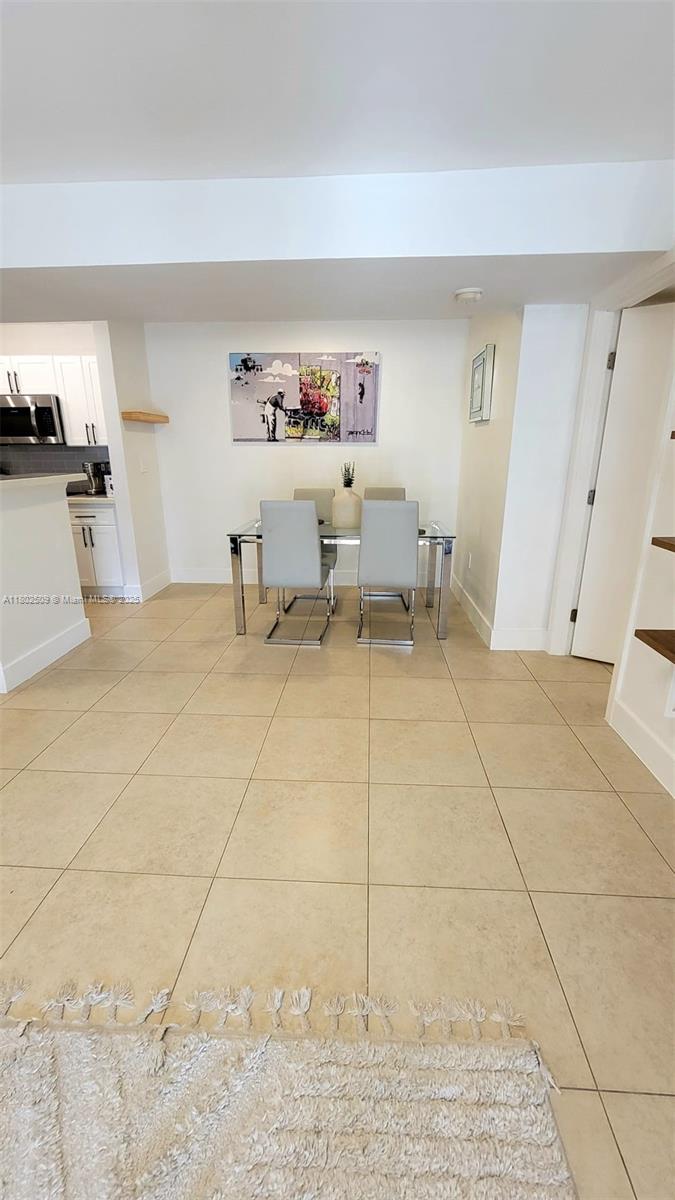 VISTA LAGO AT THE HAMMOCK - Residential