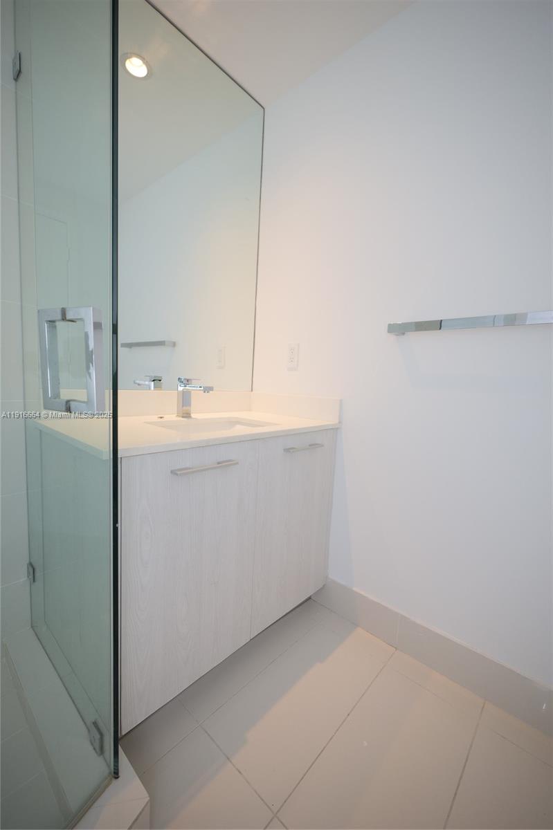 BRICKELL HEIGHTS EAST CON - Residential