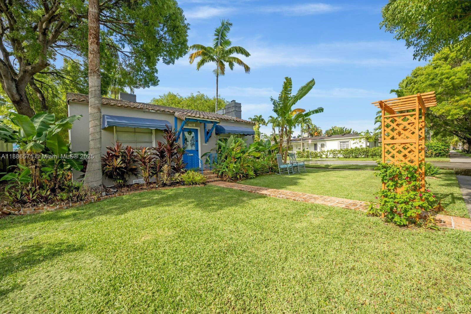 HOLLYWOOD SOUTH SIDE ADD - Residential Lease