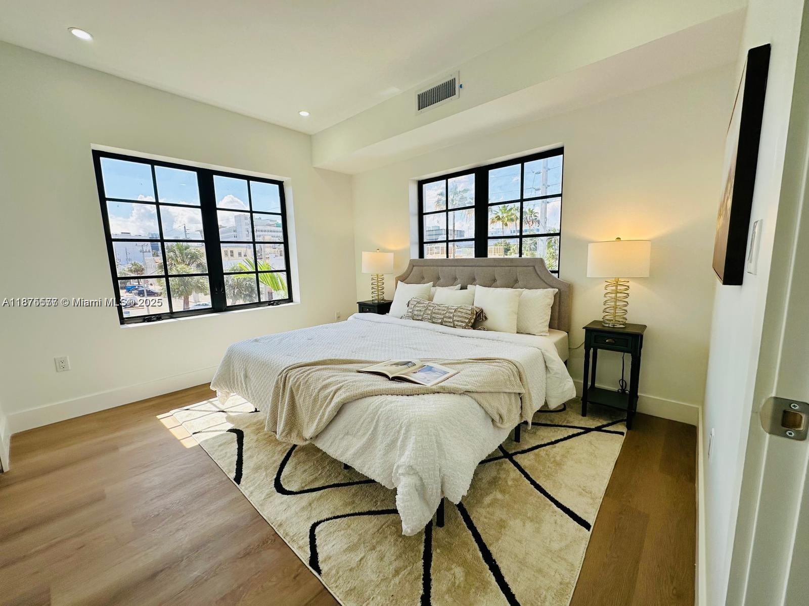 POLO CONDO - Residential