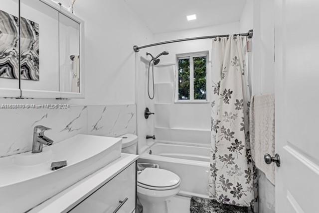 LITTLE RIVER FARMS - Residential