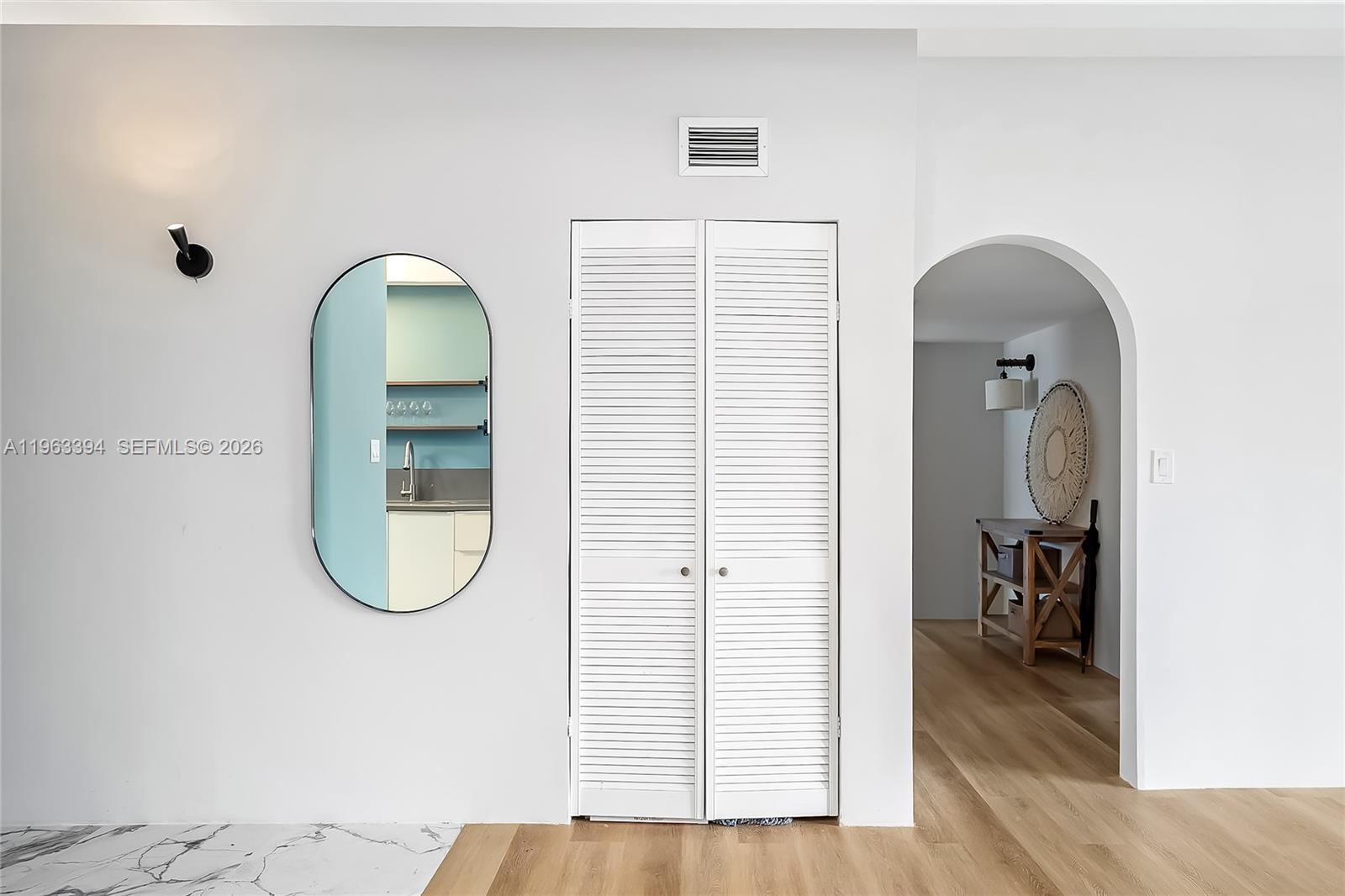 JEFFERSON VILLAS CONDO - Residential