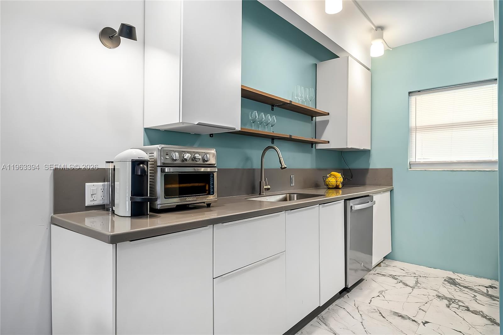 JEFFERSON VILLAS CONDO - Residential