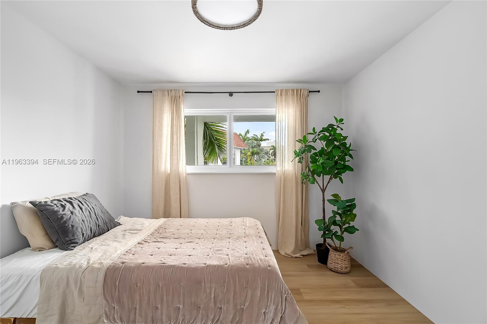 JEFFERSON VILLAS CONDO - Residential