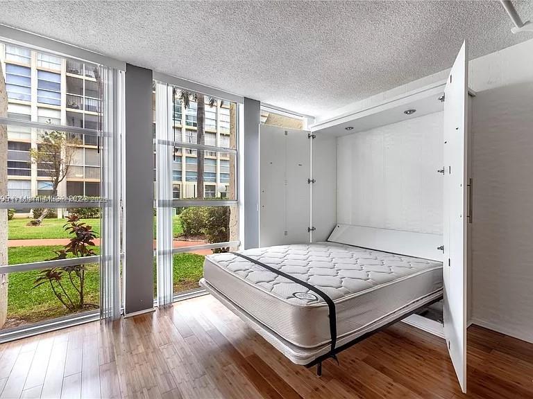 DESOTO PARK CONDO - Residential