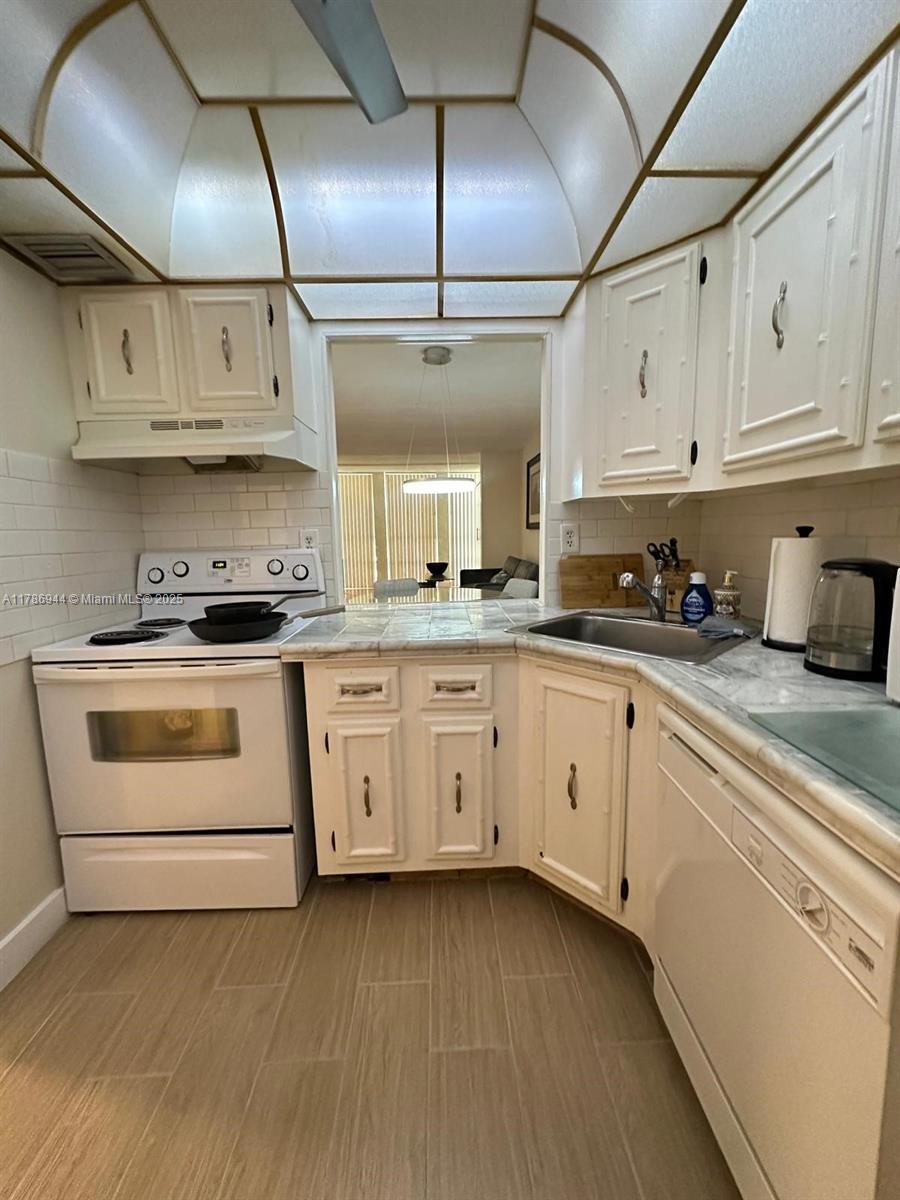 DESOTO PARK CONDO - Residential