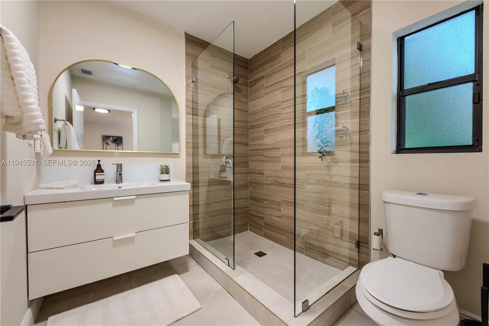 SHERWOOD FOREST - Residential