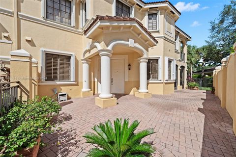 1634 Passion Vine Cir 31-2 Weston FL 33326