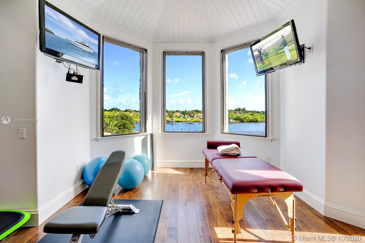 Admirals Cove - Residential