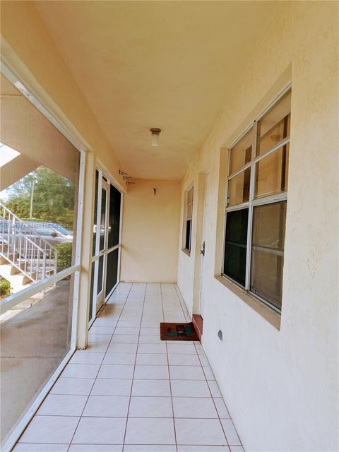 5387 SW 40 AV 105 Dania Beach FL 33314