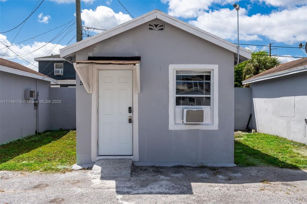 Photo of 12101 Everglades St #15, Canal Point, FL 33438 (MLS # A11749178)