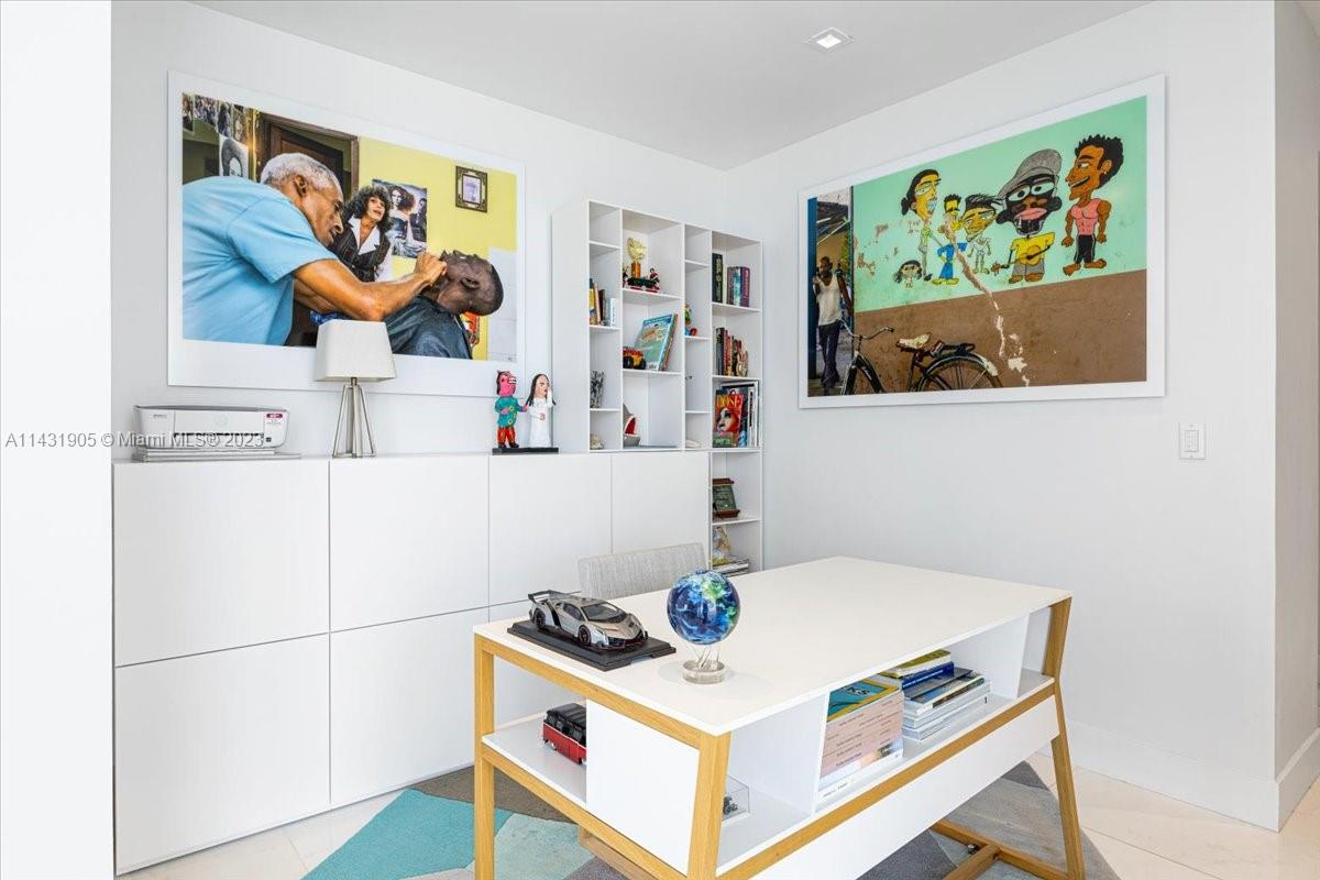 JADE SIGNATURE CONDO - Residential