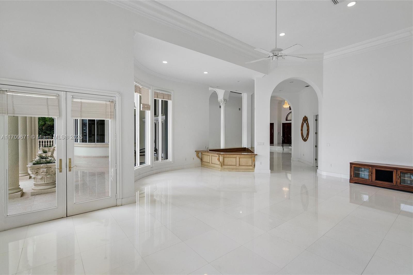 BAL HARBOUR RESIDENTIAL S - Residential