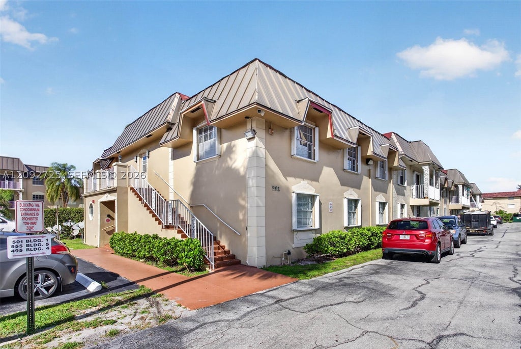 Photo of 501 SE 8th St #204, Deerfield Beach, FL 33441 (MLS # A12092725)
