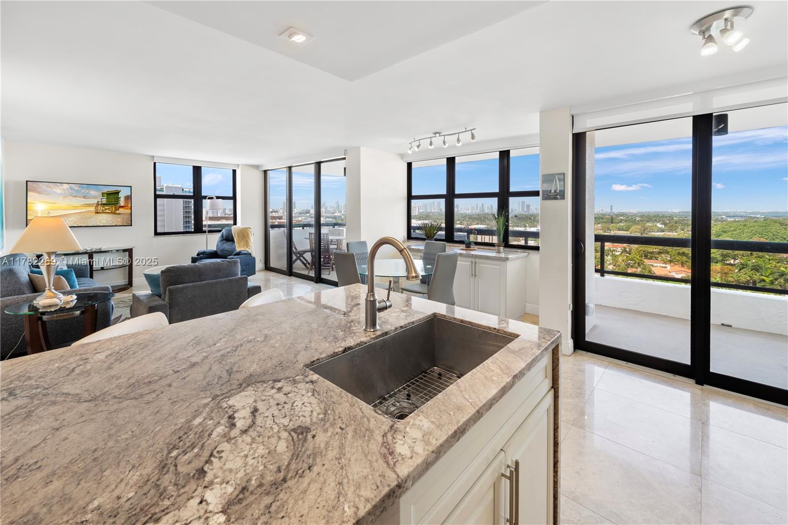 Rental Property at 2555 Collins Ave 1612, Miami Beach, Miami-Dade County, Florida - Bedrooms: 2 
Bathrooms: 2  - $5,000 MO.
