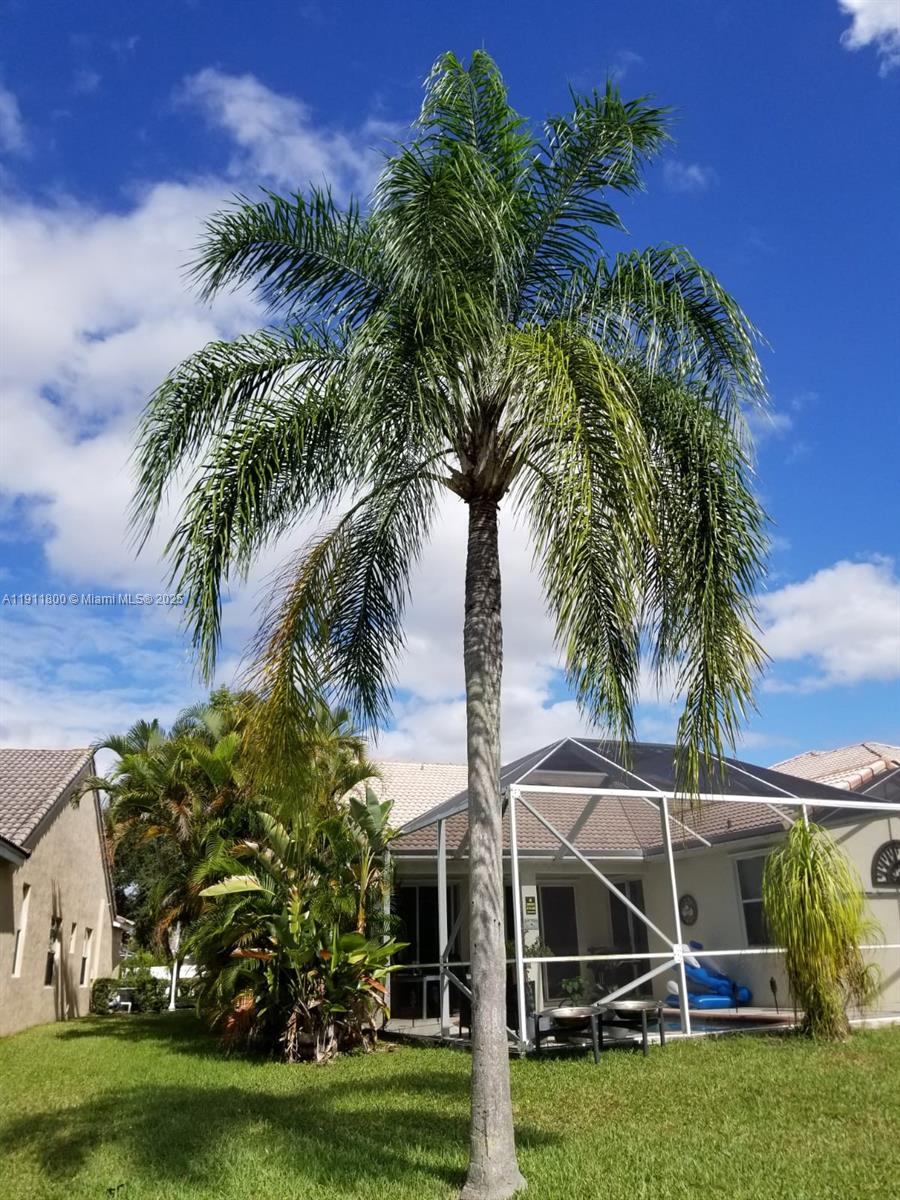 SAVANNAH FALLS - Residential Lease