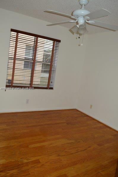 SAVANNAH FALLS - Residential Lease