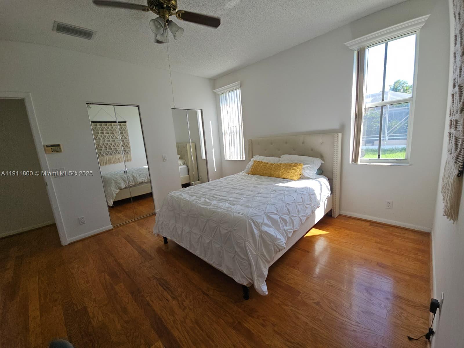 SAVANNAH FALLS - Residential Lease