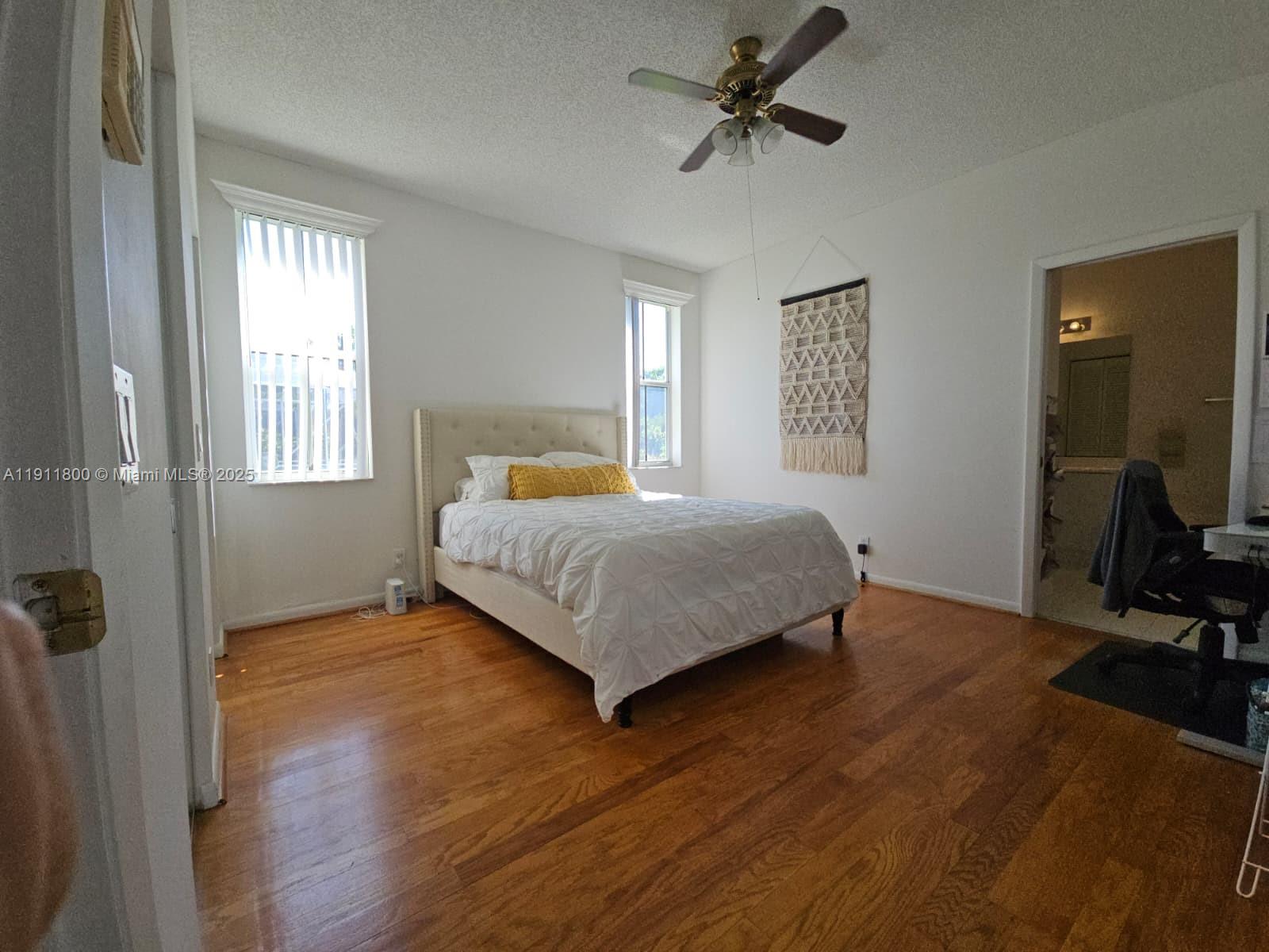 SAVANNAH FALLS - Residential Lease