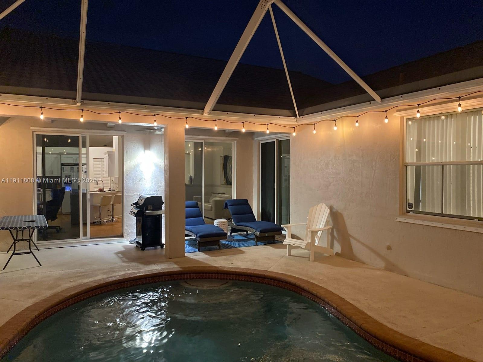 SAVANNAH FALLS - Residential Lease