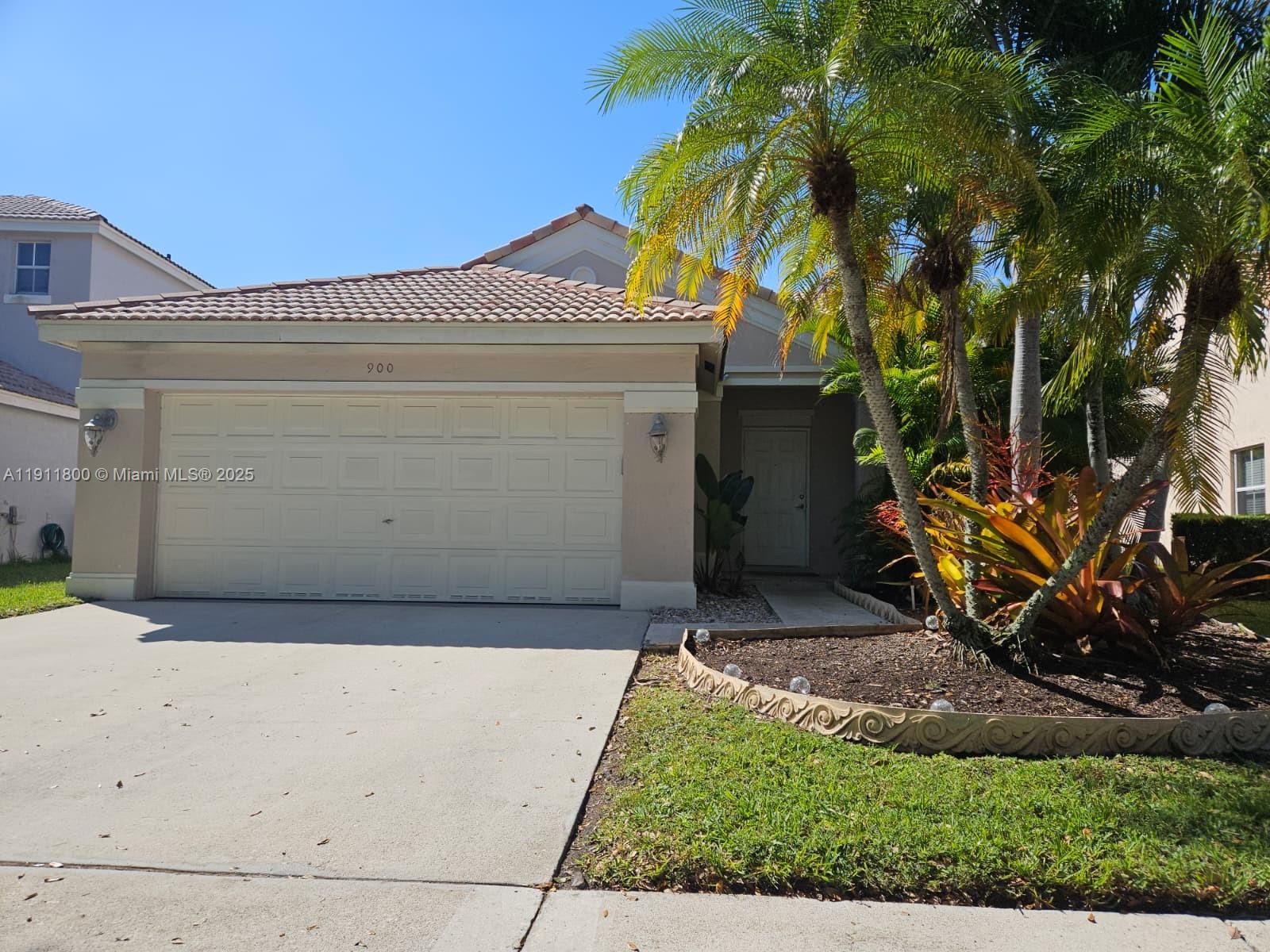 SAVANNAH FALLS - Residential Lease