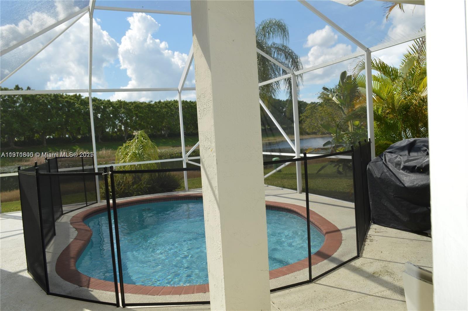 SAVANNAH FALLS - Residential Lease