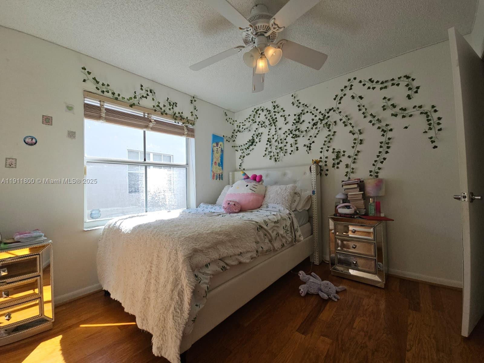 SAVANNAH FALLS - Residential Lease