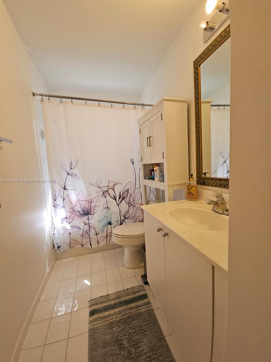 SAVANNAH FALLS - Residential Lease