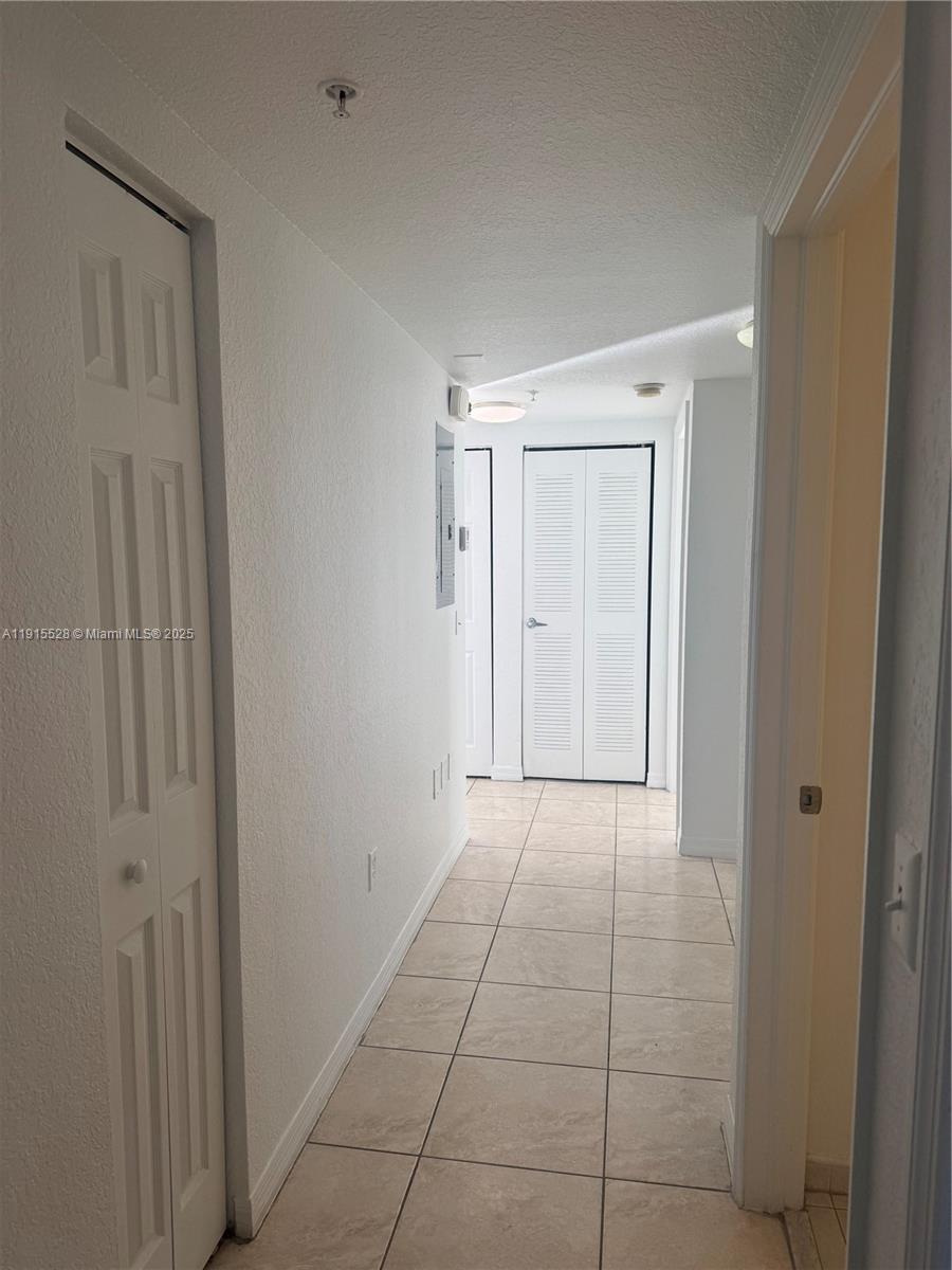UNIVERSITY TRAIL CONDO - Residential Lease
