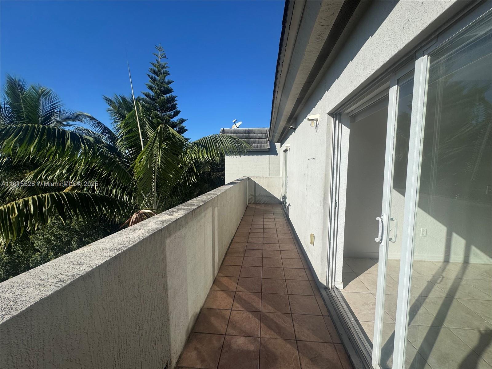 UNIVERSITY TRAIL CONDO - Residential Lease