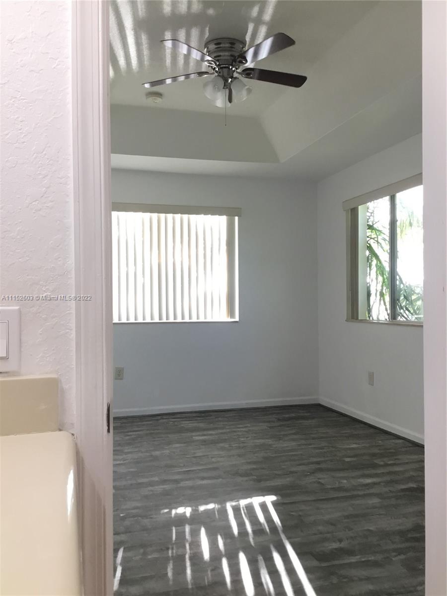 SHOMA TOWNHOMES AT KEYSCO - Residential Lease