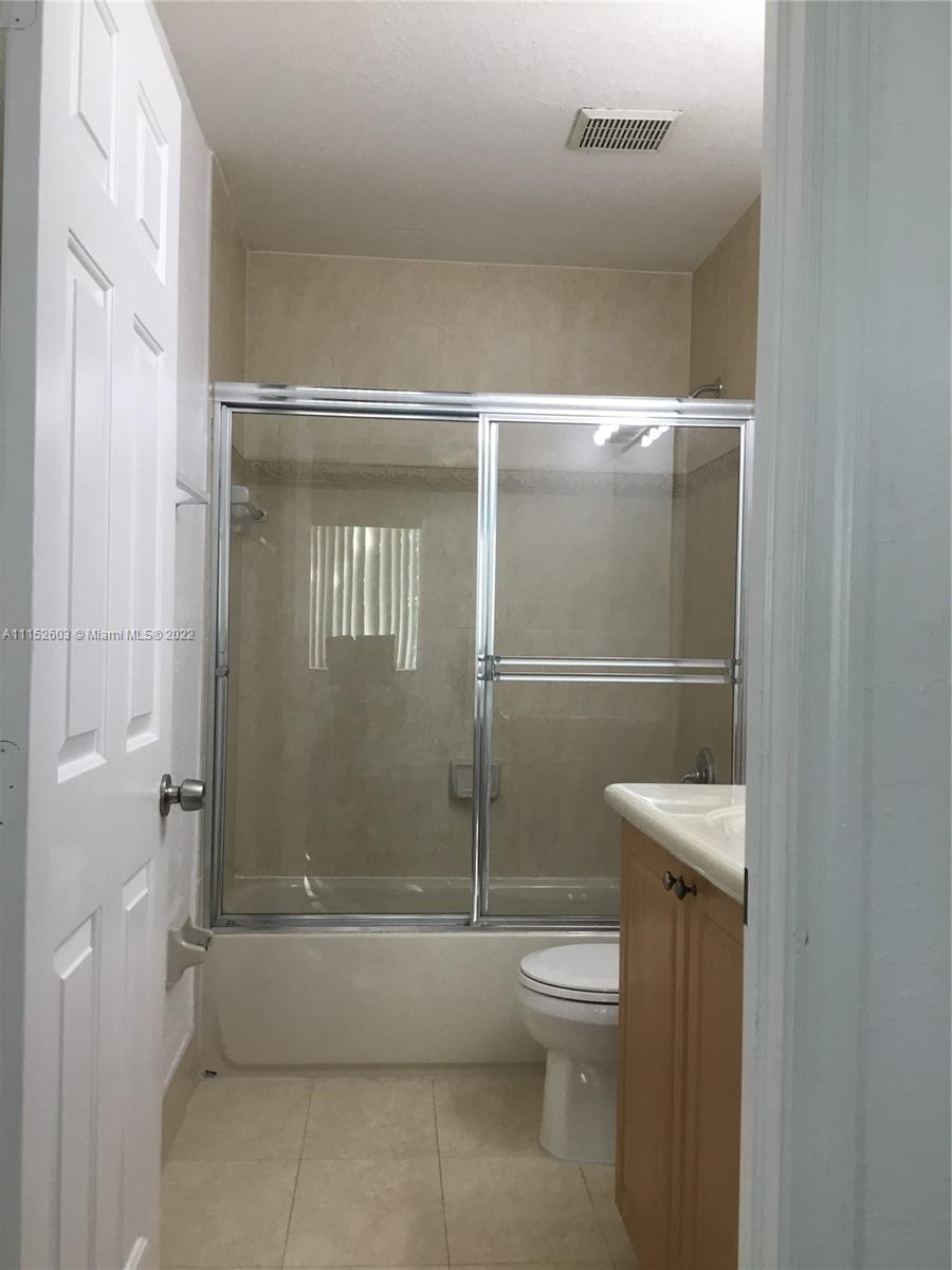 SHOMA TOWNHOMES AT KEYSCO - Residential Lease