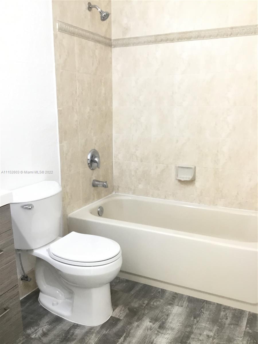 SHOMA TOWNHOMES AT KEYSCO - Residential Lease