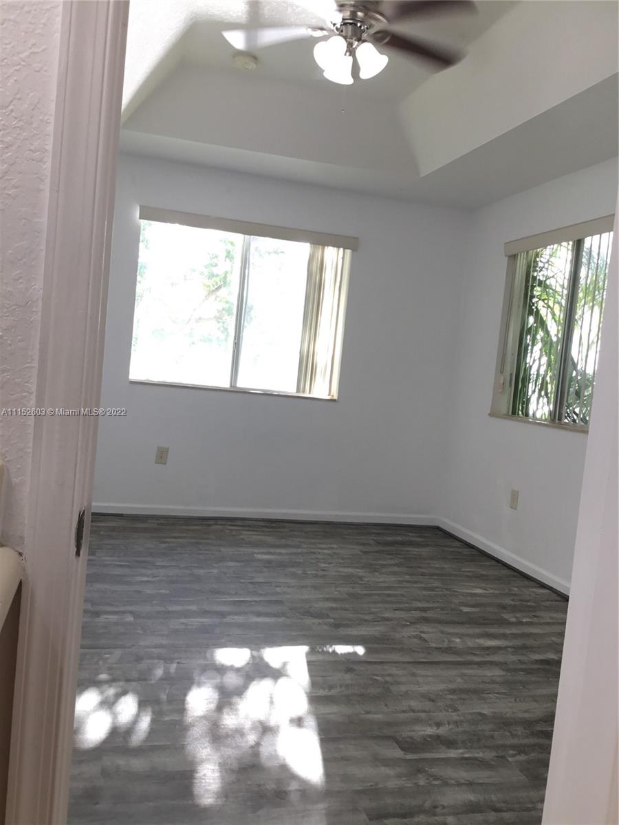 SHOMA TOWNHOMES AT KEYSCO - Residential Lease