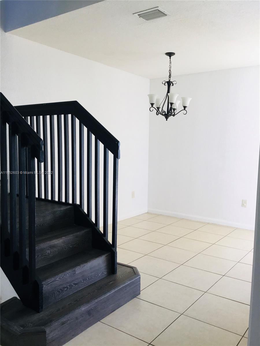 SHOMA TOWNHOMES AT KEYSCO - Residential Lease