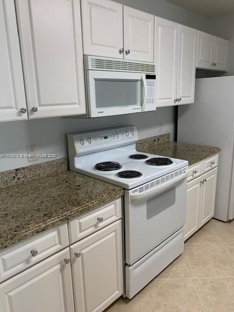VILLAGE AT ABACOA CONDO - Residential Lease