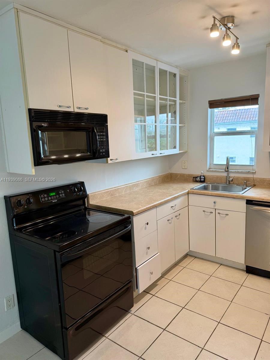 SOUTHDALE CONDO - Residential Lease