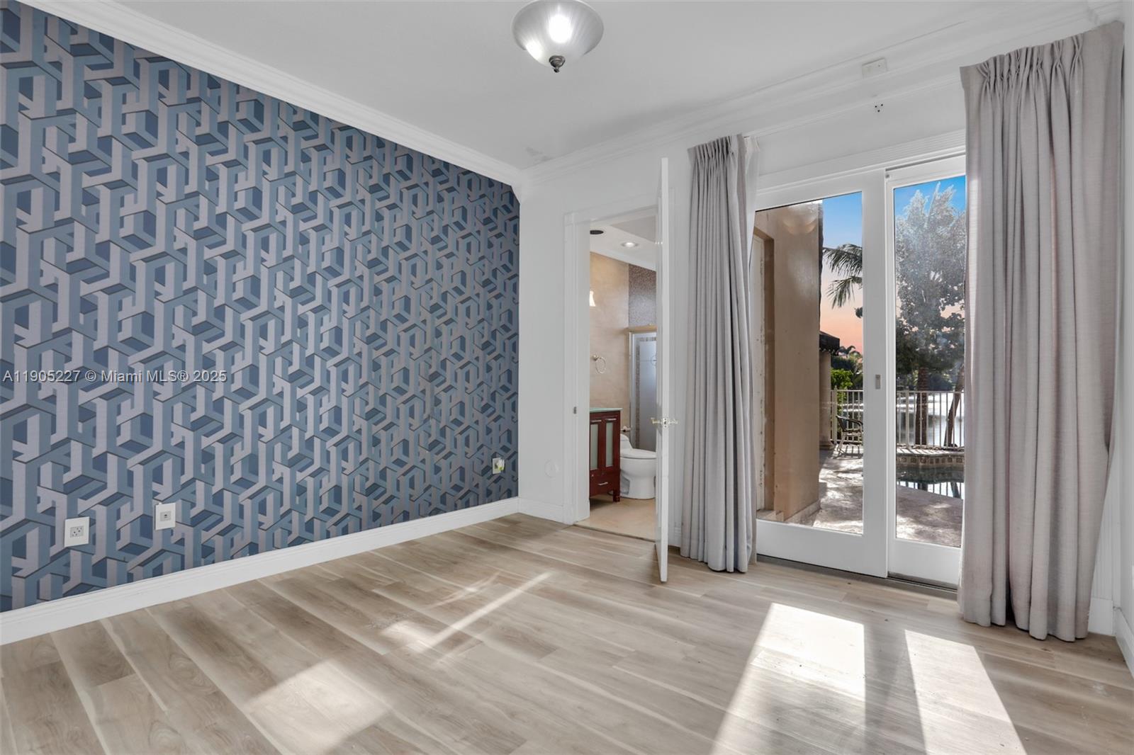 4TH ADDN TO ROYAL OAKS - Residential