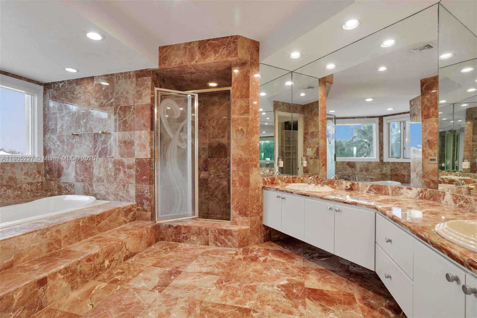 4TH ADDN TO ROYAL OAKS - Residential