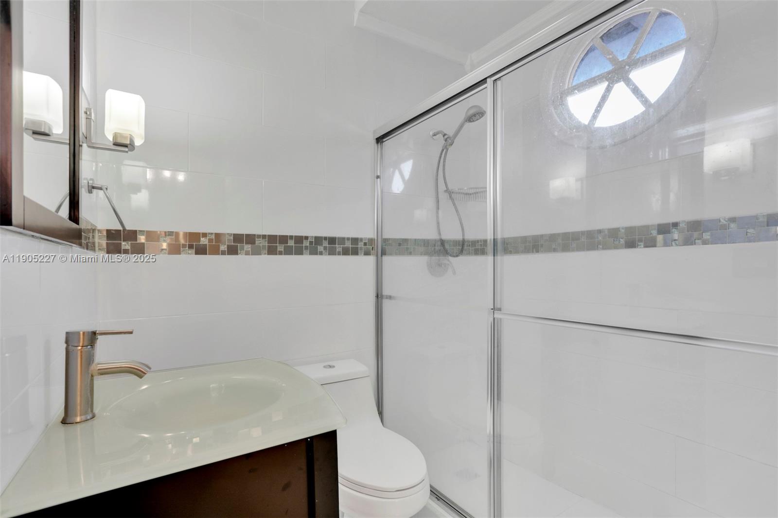 4TH ADDN TO ROYAL OAKS - Residential