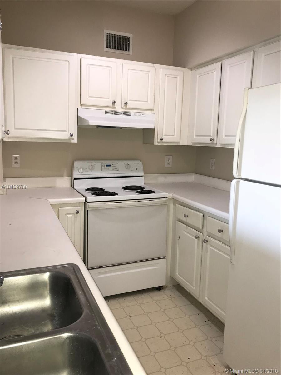 PALMS POINT(THE)CONDO - Residential